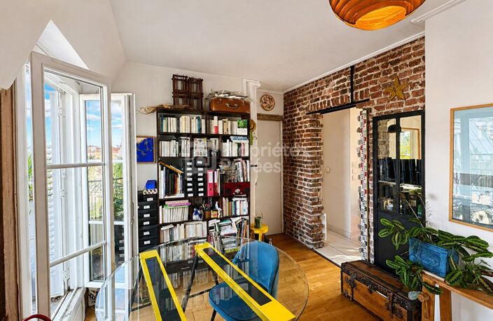 75009 PARIS - Quartier Martyrs-Lorette-Cadet- Appartement lumineux, traversant avec 6  balcons et belle vue — photo 4