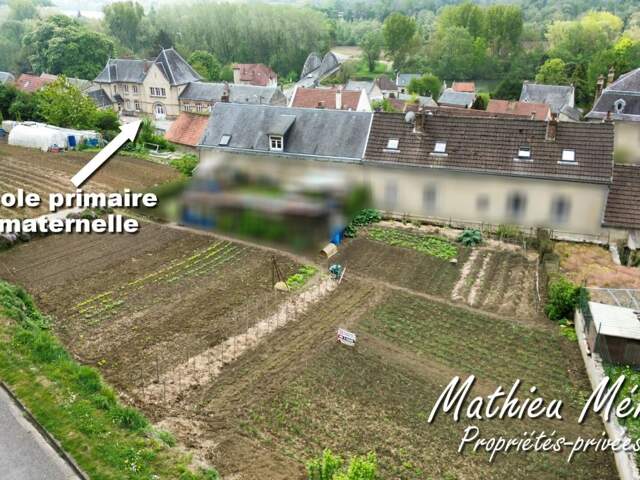 Terrain à bâtir 609m² - Pommiers — photo du bien