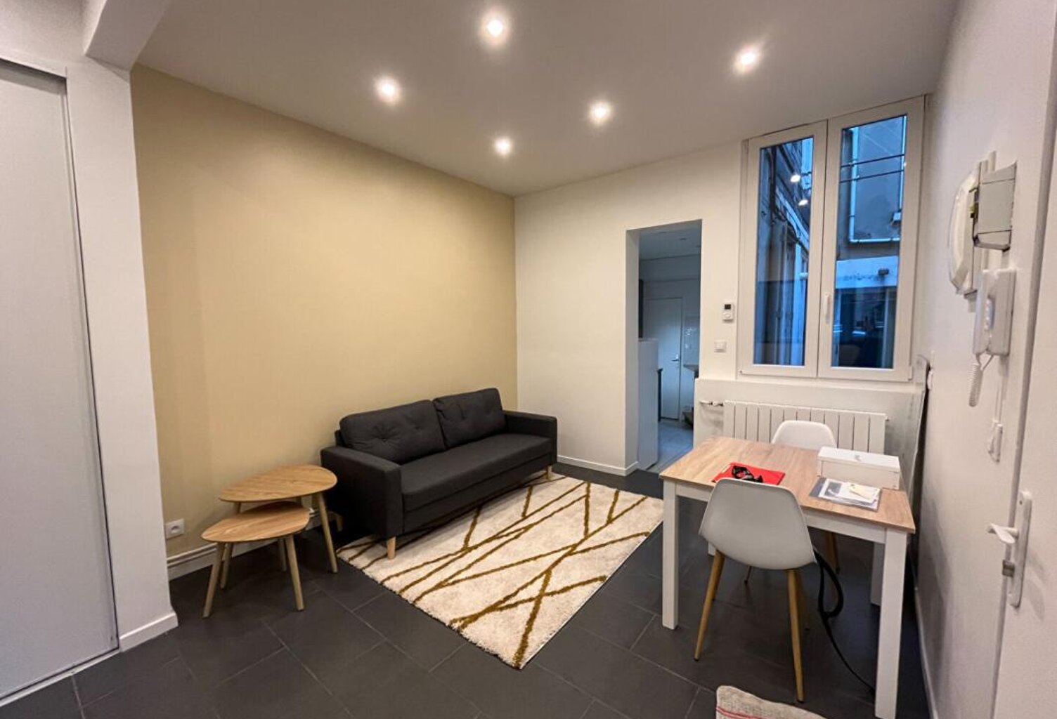 Appartement T2 rénové et meublé proche universités, gare et centre ville — photo 1