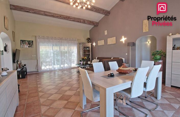 15 Kms de Saint Rémy de Provence- Secteur Montagnette - Propriété 323 m² avec plus de 2ha de terrain — photo 4