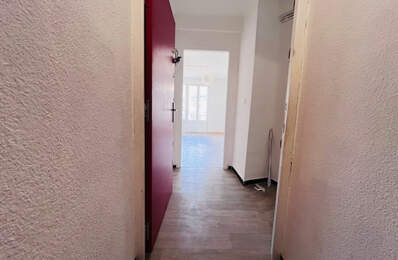 Charmant appartement de type T3  de 68 m² au 2 ème étage avec ascenseur et balcon — photo du bien