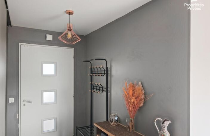 Maison plain pied Pars Les Romilly, trois chambres, bureau, garage, terrain — photo 3