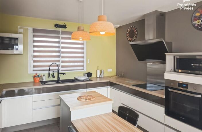 Maison plain pied Pars Les Romilly, trois chambres, bureau, garage, terrain — photo 4