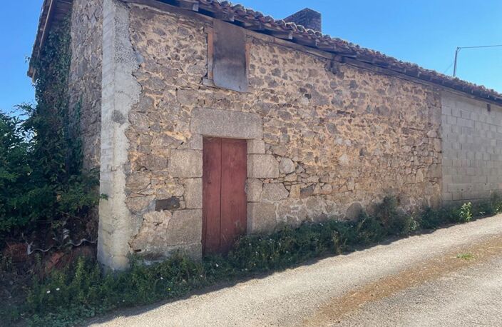 A Cognac la Forêt -Terrain  à bâtir de 1060 m2 avec un vrai potentiel d'aménagement — photo 3