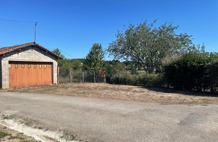 A Cognac la Forêt -Terrain  à bâtir de 1060 m2 avec un vrai potentiel d'aménagement — photo 4