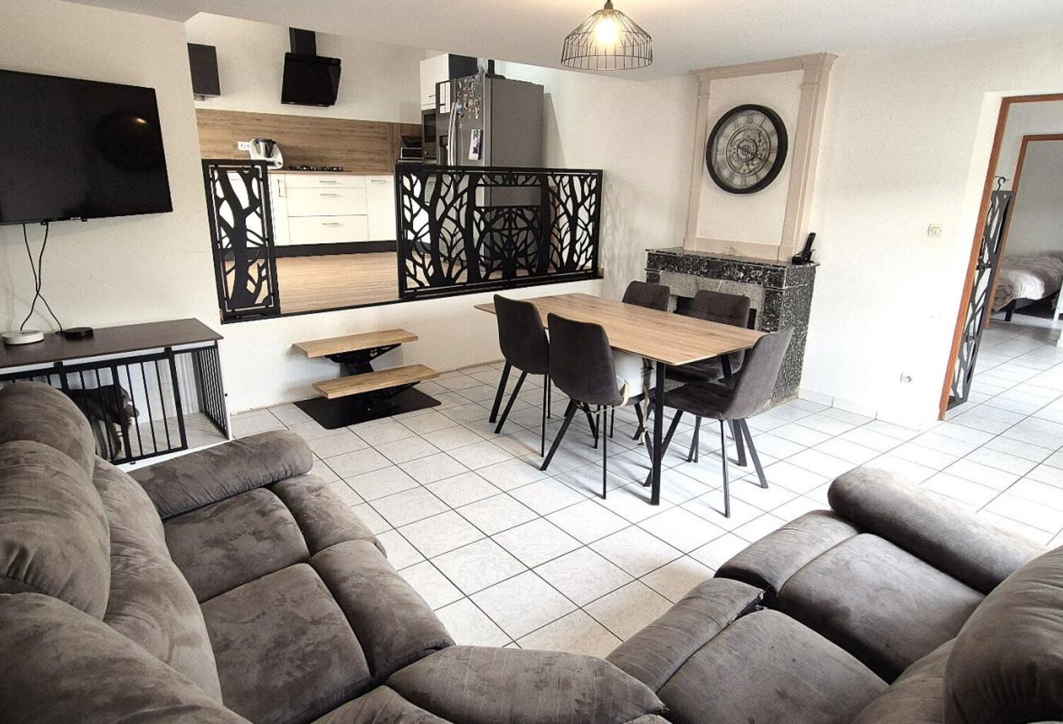 Ravissante Maison Individuelle en colombage, de Charme ou de Caractère de 116 m² Rénovée avec Cour, Terrasse, Appentis, Buanderie, Cave voutée et Terrain Clos et Arboré de 749 m² — photo 1
