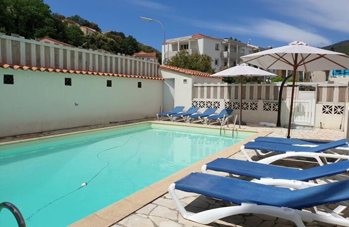 Immeuble / Résidence familiale avec piscine de 11 logements à Amélie les Bains, idéal projet professionnel ou investisseur — photo 4