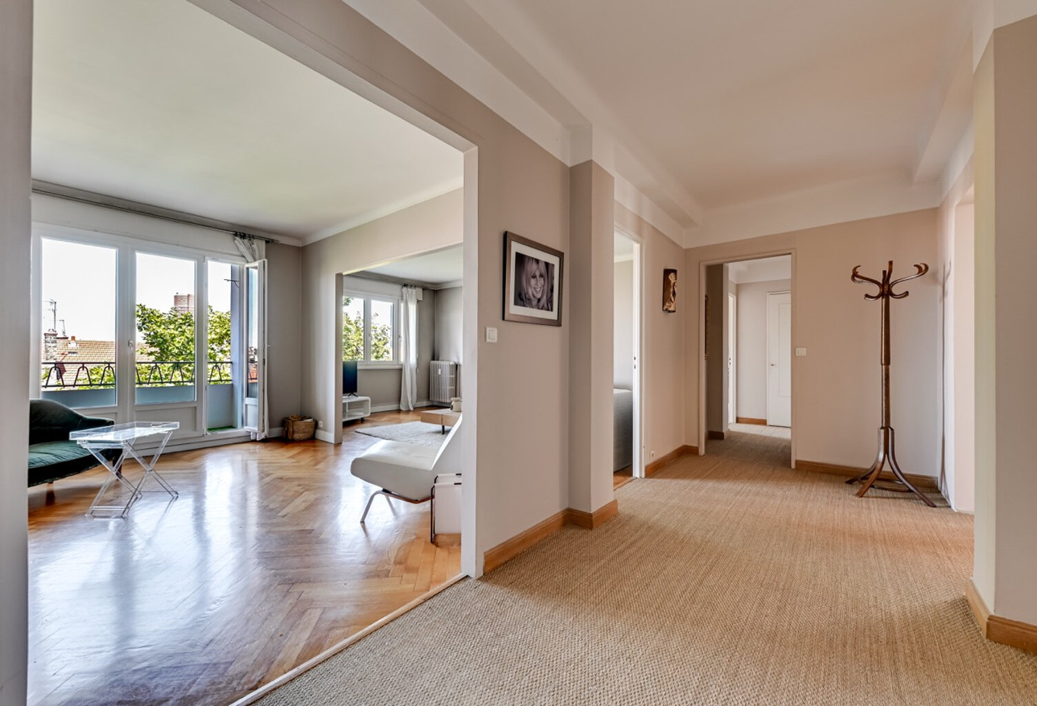 Appartement de 110 m2 en étage élevé avec une vue dégagée et — photo 1