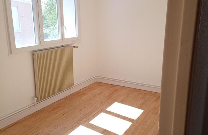 Location appartement 3 pièces 56 m² à Saint-Étienne (42100) — photo 4