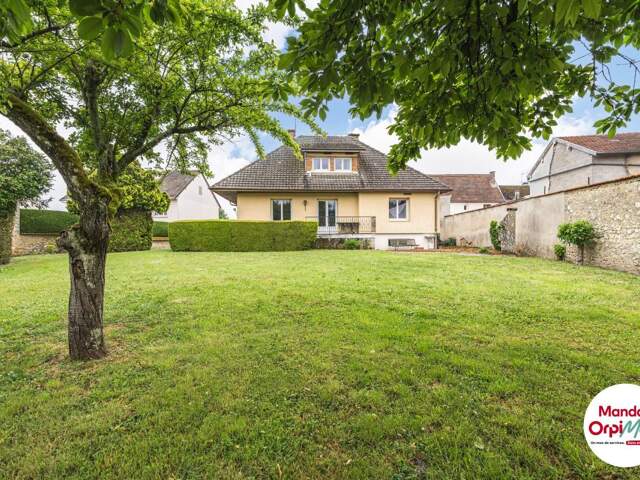 Maison À Vendre 10 pièces - VERTUS - 271m2 — photo du bien