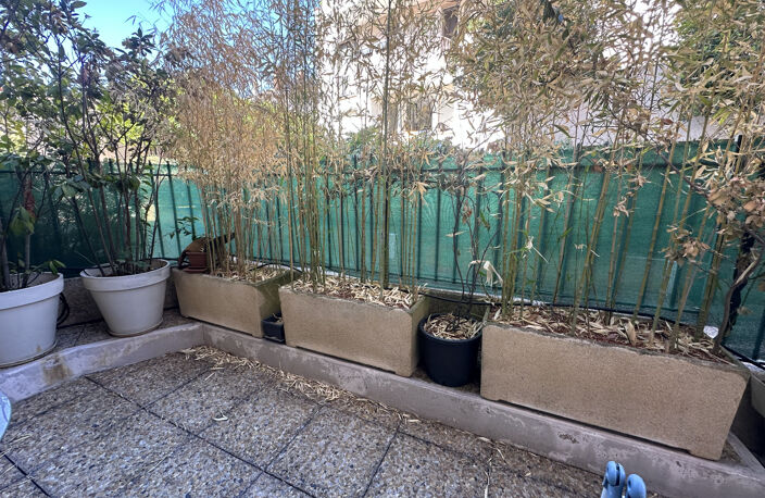 BUSCA - T3 Meublé de 65m2 avec terrasse et parking en sous-s — photo 4