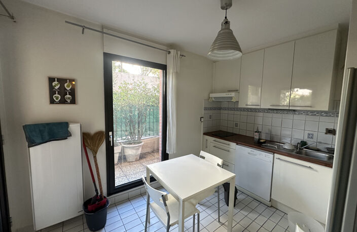 BUSCA - T3 Meublé de 65m2 avec terrasse et parking en sous-s — photo 5