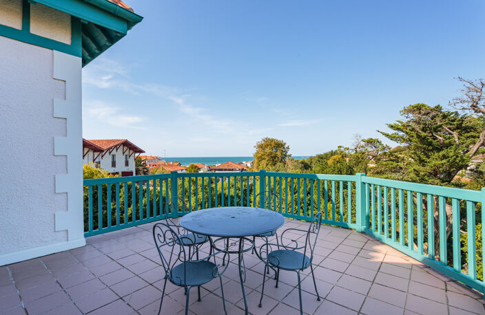 ANGLET : Bien de prestige avec sublime vue océan — photo 3