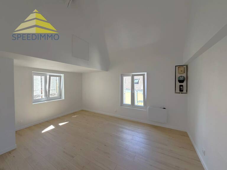 Appartement T3 centre ville de Mandres les Roses — photo 1