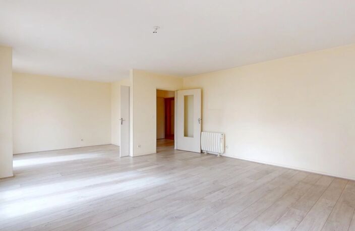 A VENDRE  - APPARTEMENT 4 PIECES CHARTRES-GARE avec terrasse — photo 5