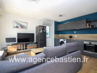 GEX   T2 rénové de 39 m2 avec balcon, piscine et 2 parkings — photo 3