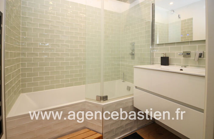 GEX   T2 rénové de 39 m2 avec balcon, piscine et 2 parkings — photo 5