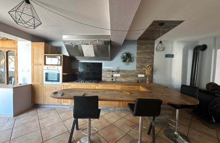 Maison familiale 135m2 avec piscine et studio indépendant — photo 4
