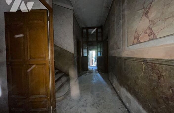 Vente maison 12 pièces 682 m² La Seyne-sur-Mer (83500) — photo 2