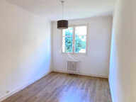 3 PIECES - AV CYRILLE BESSET — photo 3