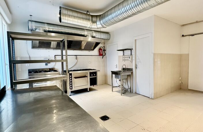 Vente Boutique/Local commercial 60 m&sup2; — photo 4