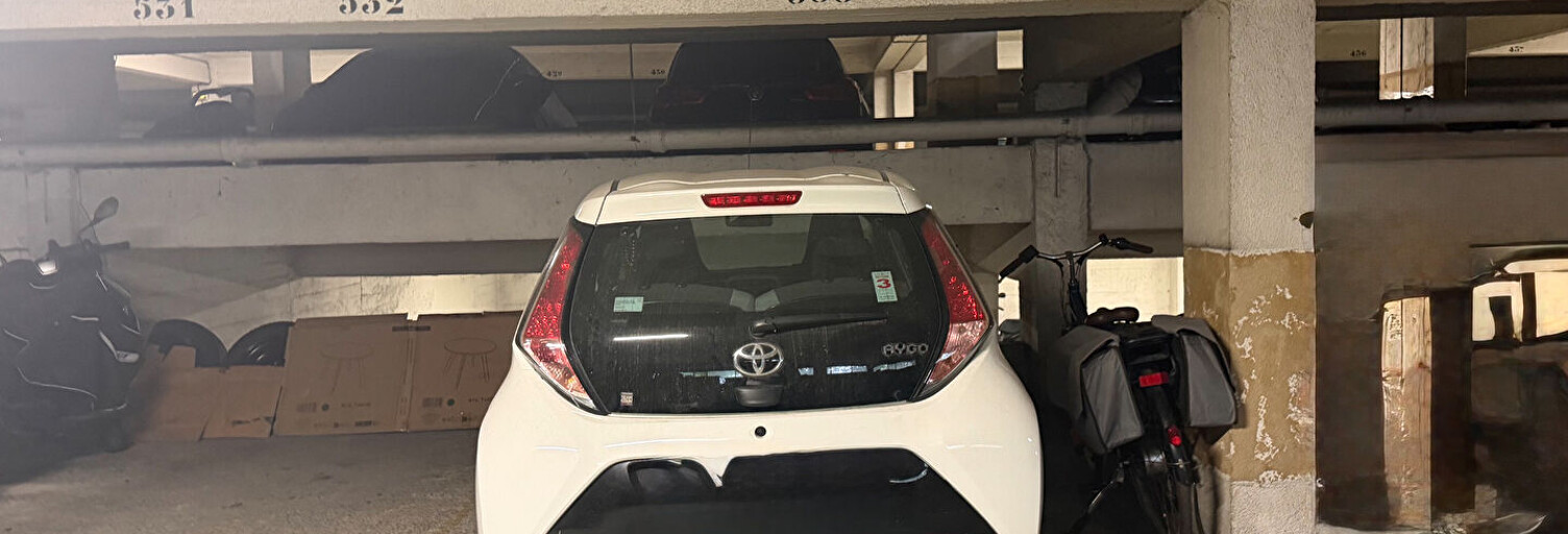 Garage   m² à vendre à Paris 18 (75018)