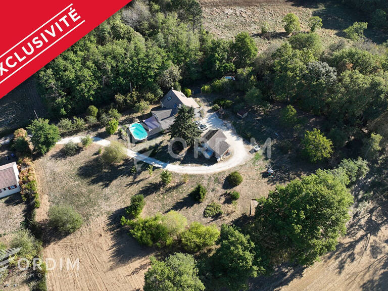 Au calme, en pleine nature , maison avec terrain de 6 290 m² et piscine — photo 1