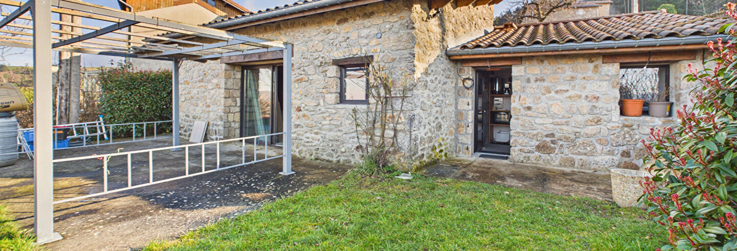 Maison 2 Pièces 85 m² à vendre à Saint-Basile (07270)