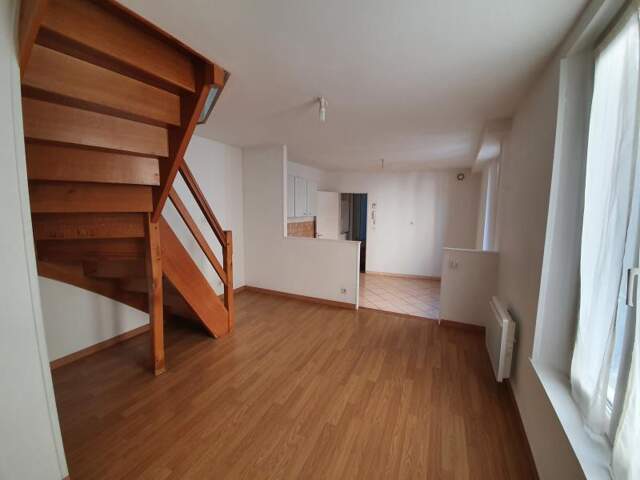 Appartement AUBIGNY SUR NERE - 4 pièce(s) - 65 m2 — photo du bien