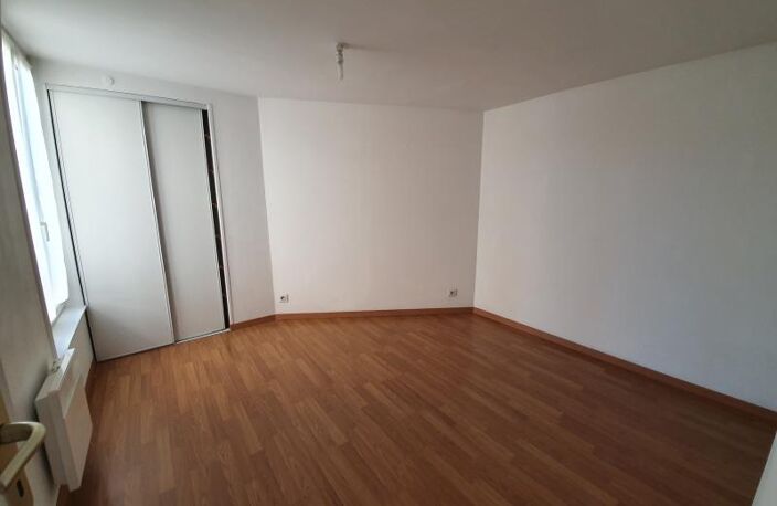 Appartement AUBIGNY SUR NERE - 4 pièce(s) - 65 m2 — photo 3