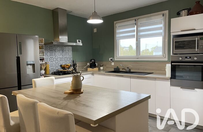 Vente Maison/villa 8 pièces — photo 3