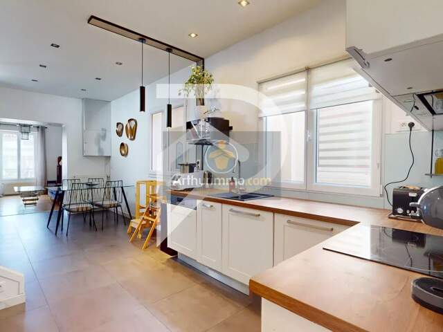 Maison de ville 96 m2  Le Port Marly 4 pièces 3 chambres avec terrasse — photo du bien