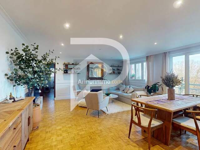 A VENDRE APPARTEMENT  Le Port-Marly  4 PIECES 83M² double séjour 2 chambres parking cave — photo du bien