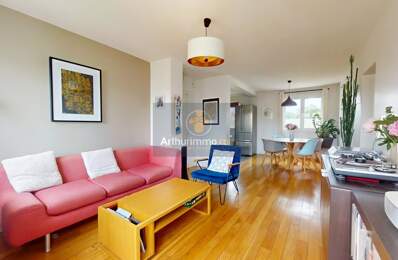 A vendre 4 pièces avec 3 chambres à Marly-le-Roi - hyper centre, balcon, cave, parking — photo du bien