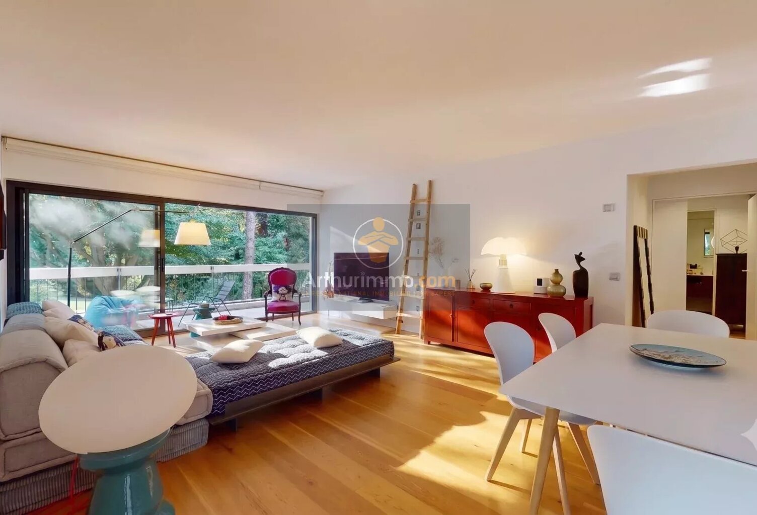 Appartement d'exception au coeur d'un parc arboré — photo 1