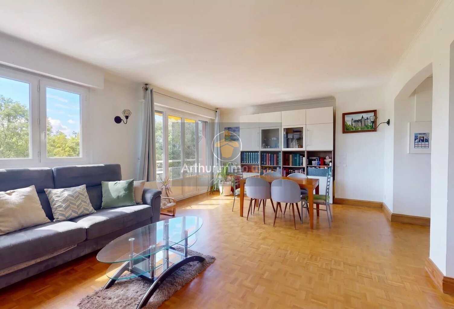 Au Coeur d'un Parc Privé, appartement de 4 pièces de 82m2 — photo 1