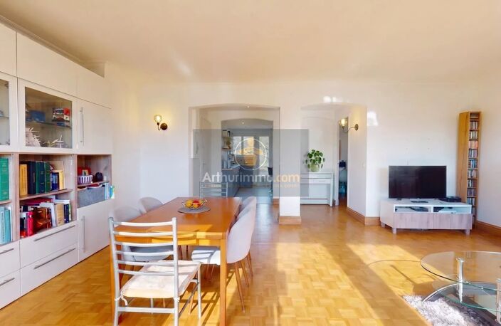Au Coeur d'un Parc Privé, appartement de 4 pièces de 82m2 — photo 3