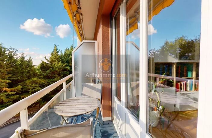 Au Coeur d'un Parc Privé, appartement de 4 pièces de 82m2 — photo 4