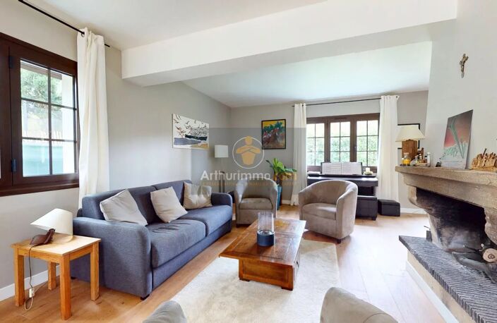 Maison rénovée à vendre à Marly-le-Roi -  DPE C, 5 chambres, jardin, sous-sol total — photo 3