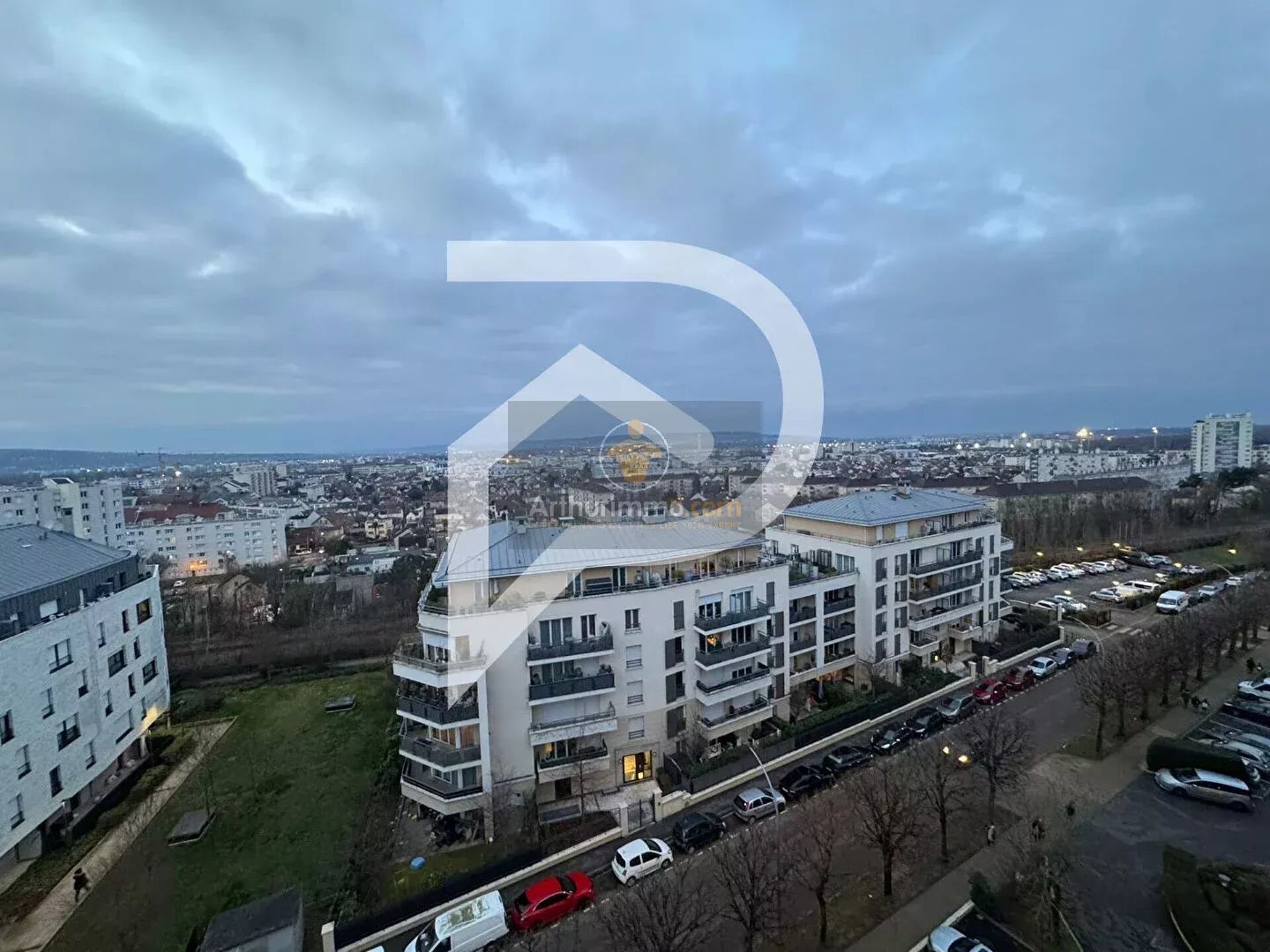 Appartement 2 pièces 42 m² · à Poissy · 42 m² · 165 000 €