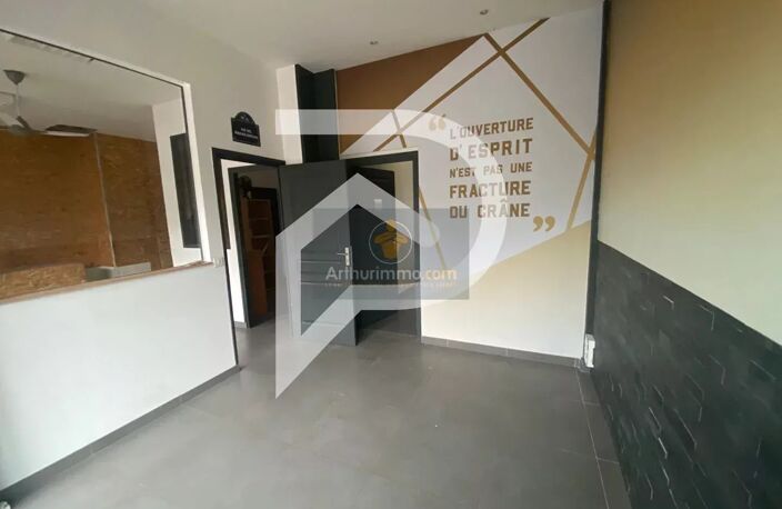 A VENDRE LOCAL COMMERCIAL 6 PIECES 70M² — photo 4