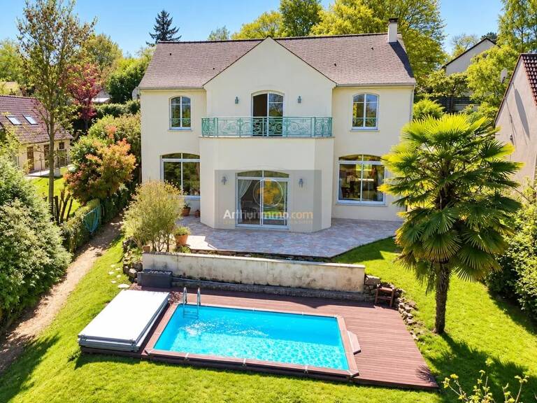 À Vendre Maison Hardricourt 10 Pièces 245 m² avec Jardin — photo 1