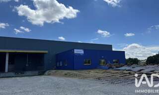Commerce  1230 m² à vendre à Saint-Aubin-du-Plain (79300)