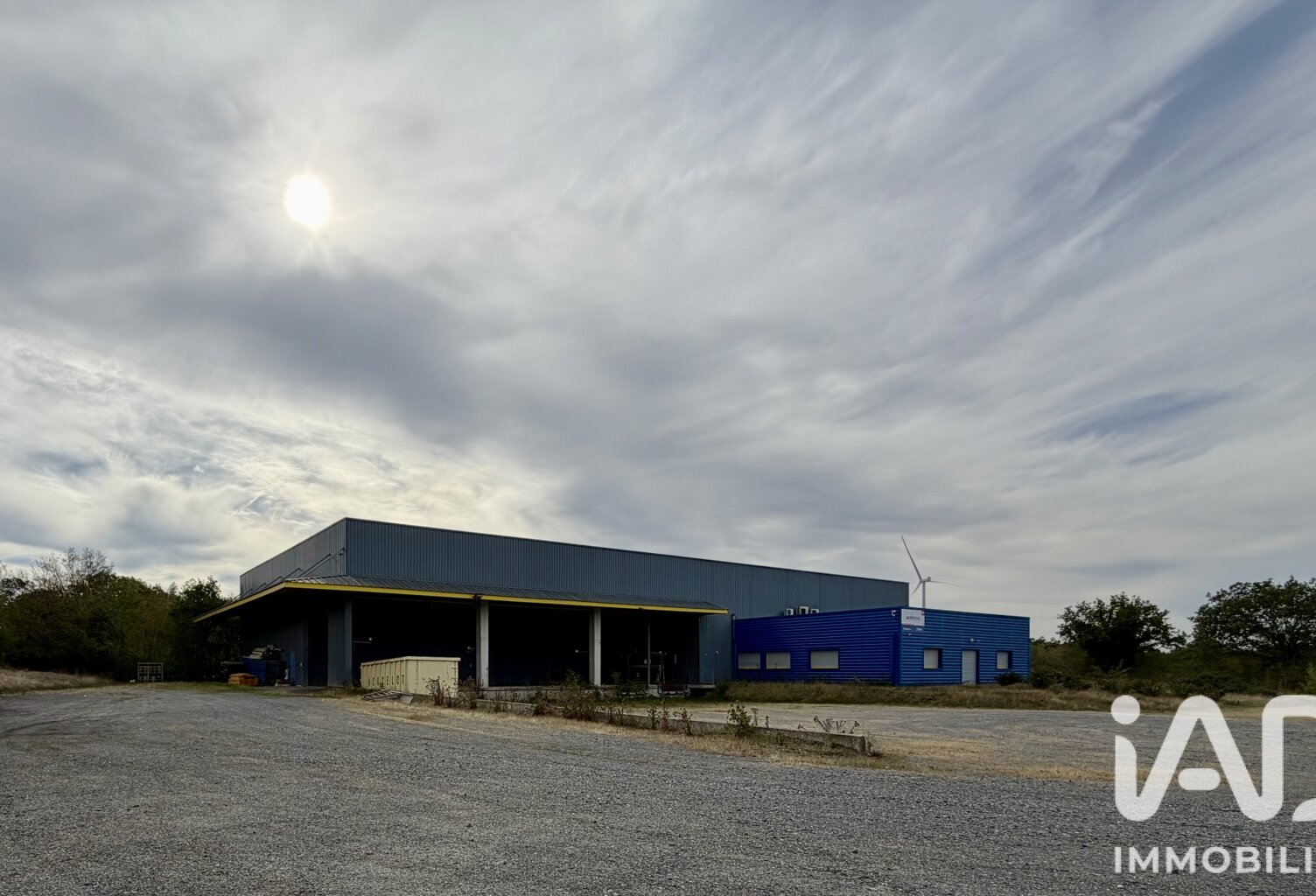 Vente Boutique/Local commercial 1 230 m&sup2; — photo 1