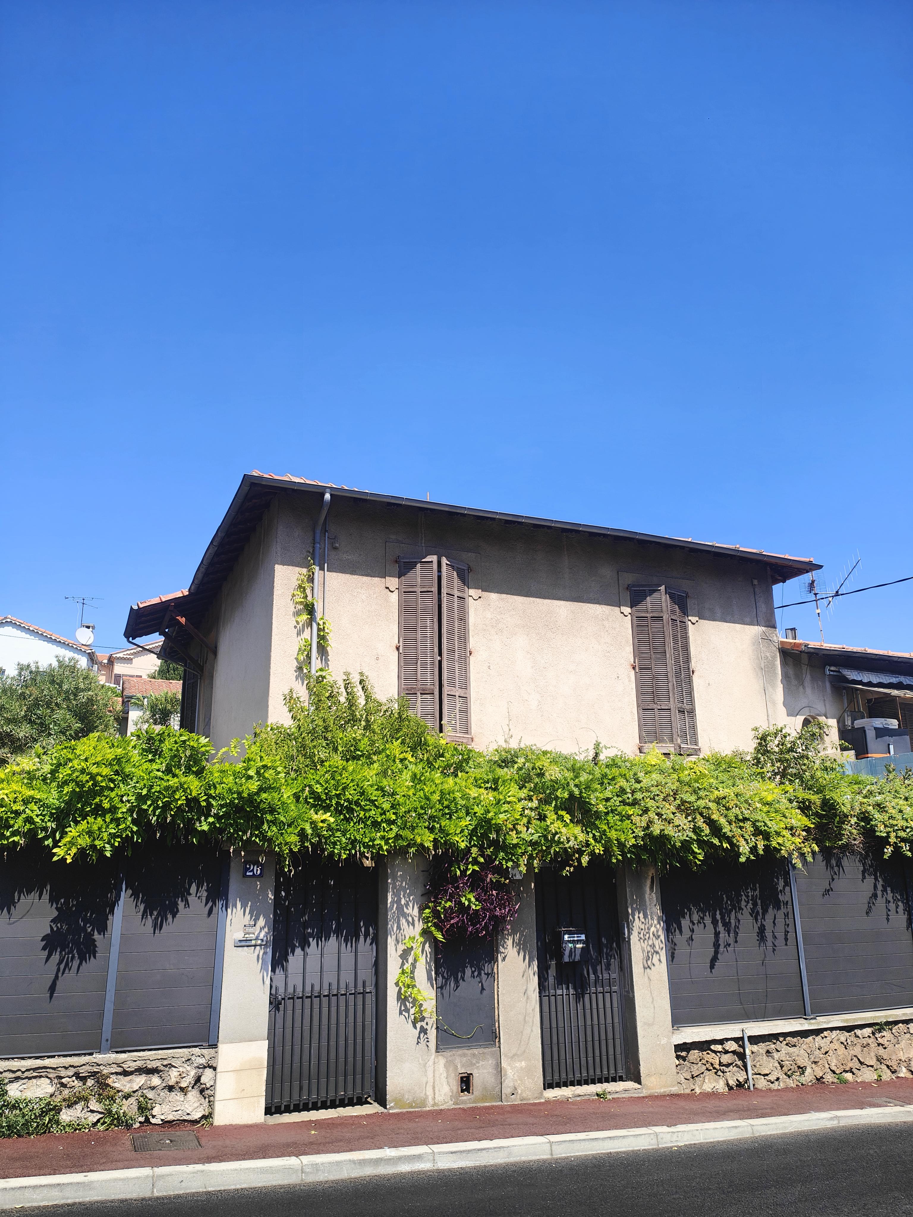 APPARTEMENT ANCIEN A' RENOVER