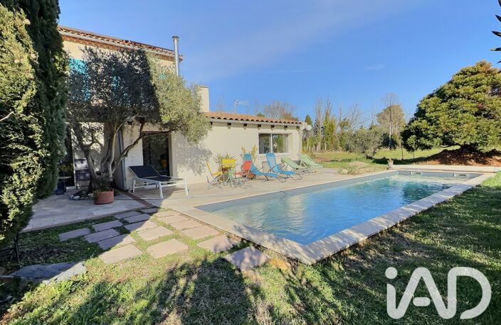 Vente Maison/villa 8 pièces — photo 2