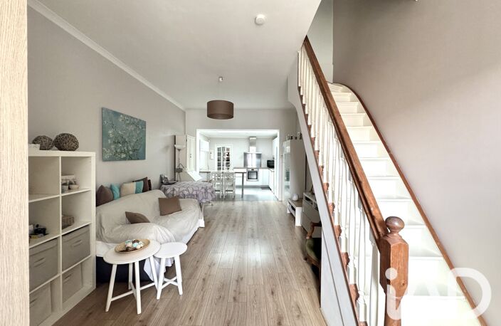 Vente Maison de ville 4 pièces — photo 2