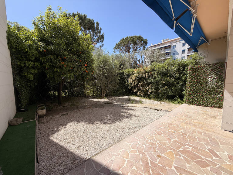 Nice Cimiez - Idéal familles - Beau 4 pièces en rez de jardin dans une résidence avec parc — photo 1