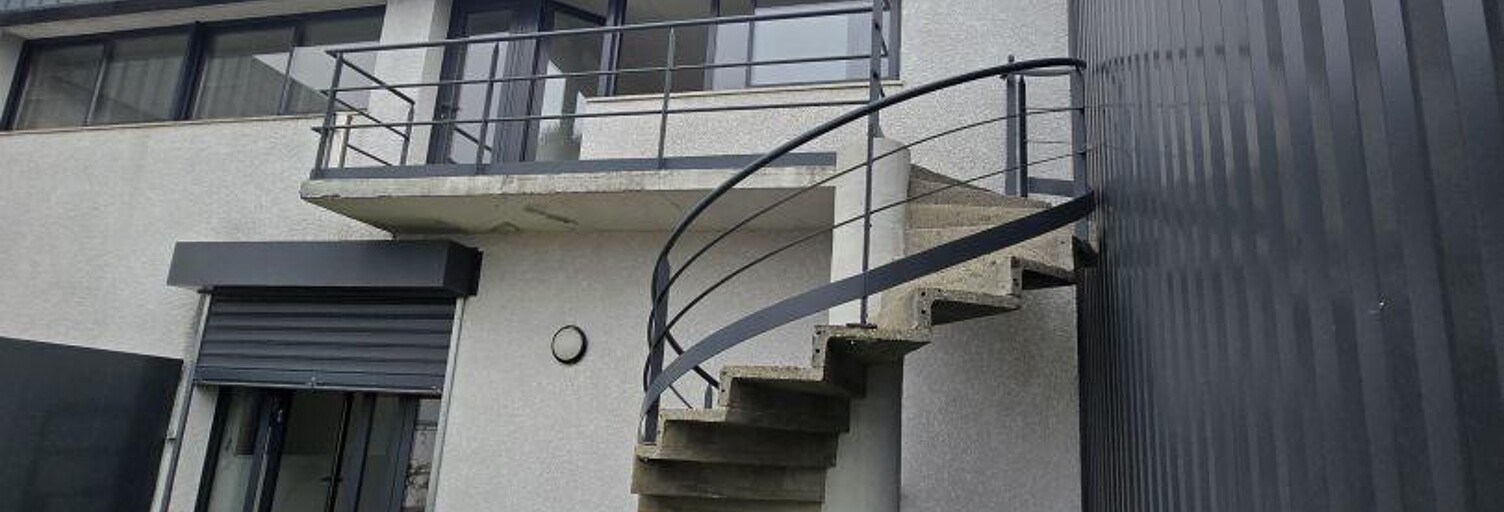 Bureau  16 m² à louer à Buros (64160)