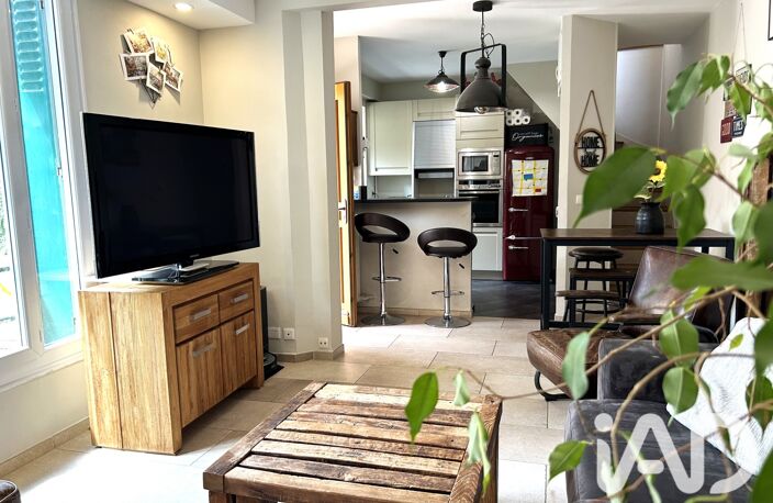 Vente Maison/villa 8 pièces — photo 2